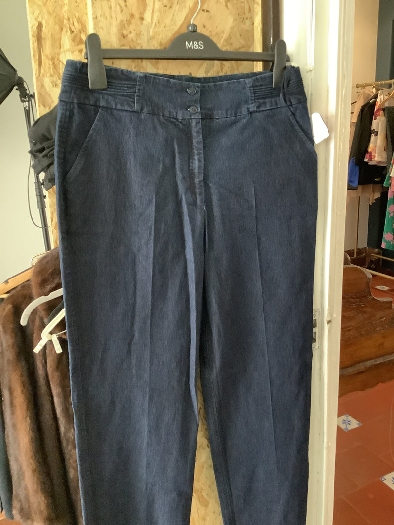 Pantalón denim oscuro