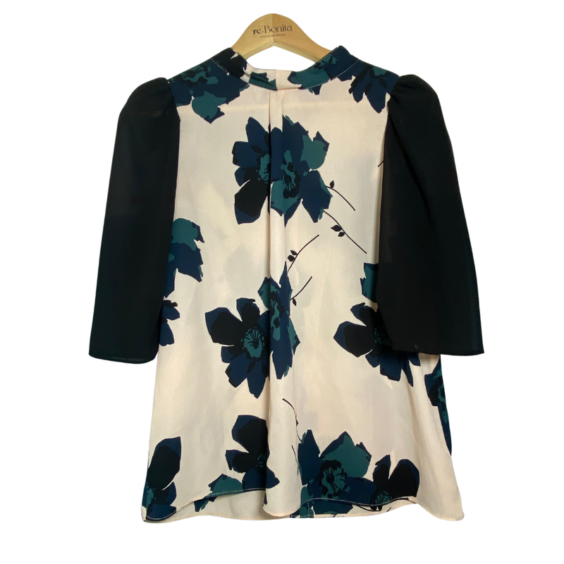 Colección Rebonita blusa flores